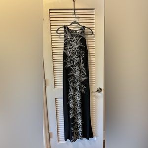 Tommy Bahama Black & White Maxi Dress, Large worn twice, mint condition